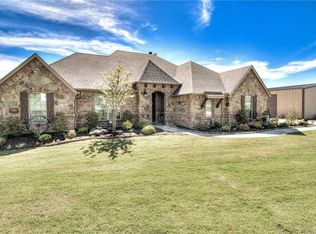 128 Vista Dr, Decatur, TX 76234