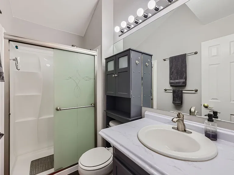 12585 Meadow Bridge Way — Photo 8