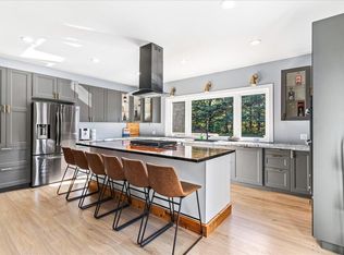 7667 Gale Rd SW, Hebron, OH 43025