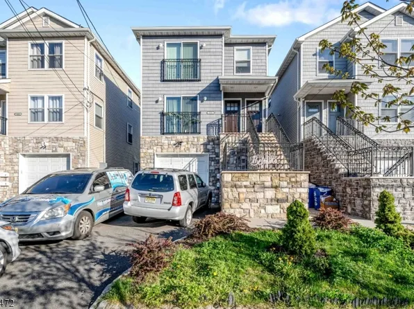 218 S 2Nd St, Elizabeth City, NJ 07206