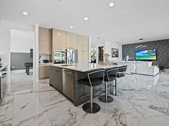 5th image of 8599 Tower Bridge Ct