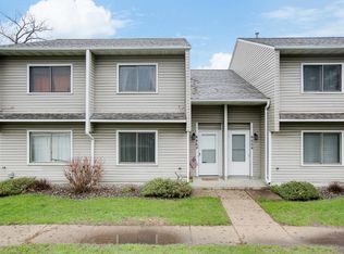 4468 McColl Dr, Savage, MN 55378