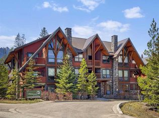 2100 A SW Stewart Creek Dr #302, Canmore, AB T1W0G3
