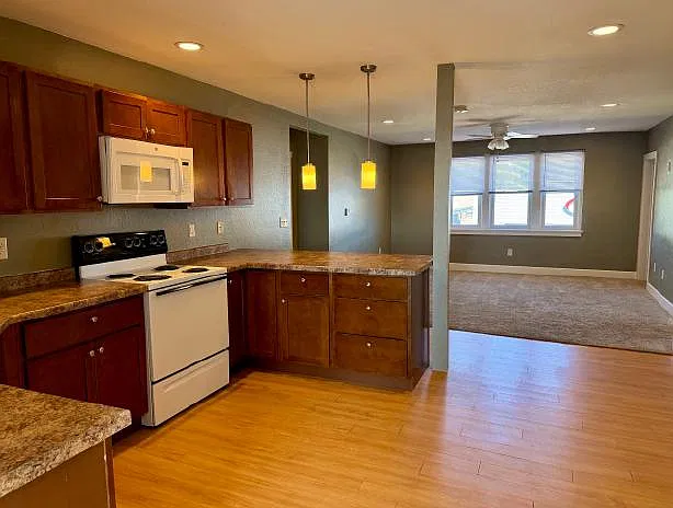 1006 Avenue H #2