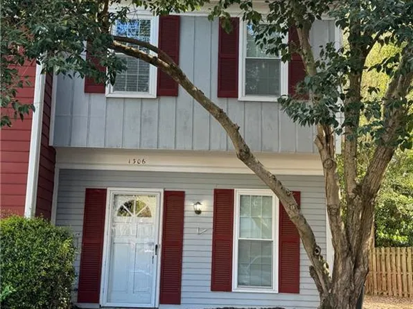 1306 Wedgewood Ct, Sandy Springs, GA 30350