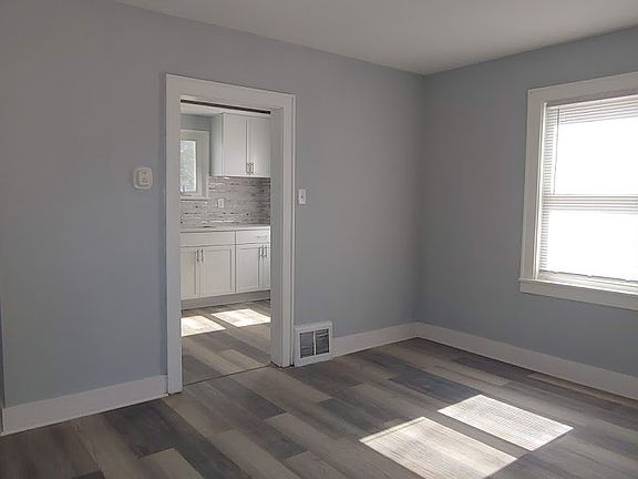 5th image of 6634 N 54th St