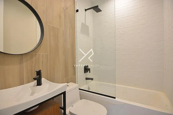 Rented by Yaffa Realty LLC | media 48