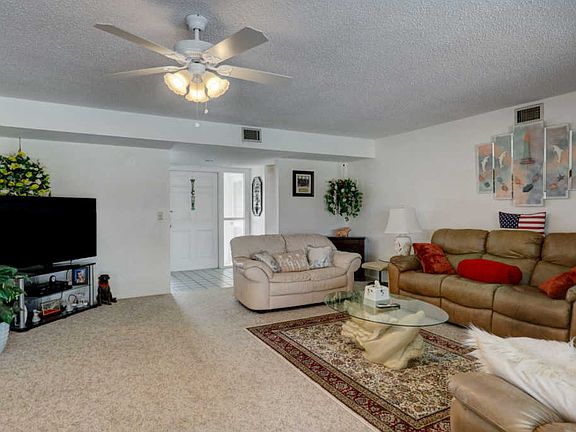 5th image of 3032 SE Overbrook Dr