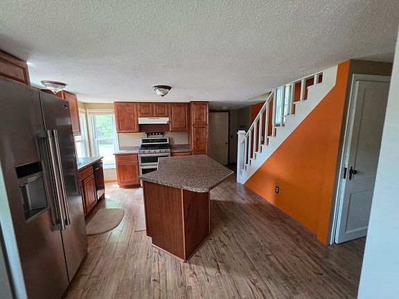 5th image of 2325 Ironwood Ave