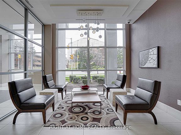 4th image of 275 Yorkland Rd #2803