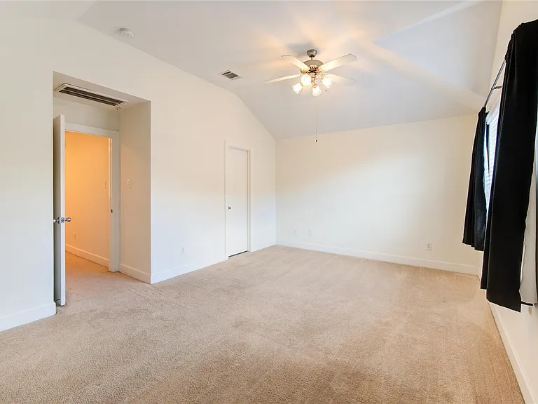 2710 Hullsmith Dr #402 — Photo 36