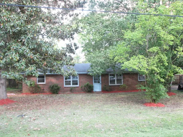 212 Pike Rd, Selma, AL 36701