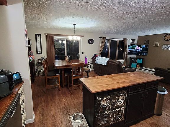4th image of 2806 Fort Worth Ave