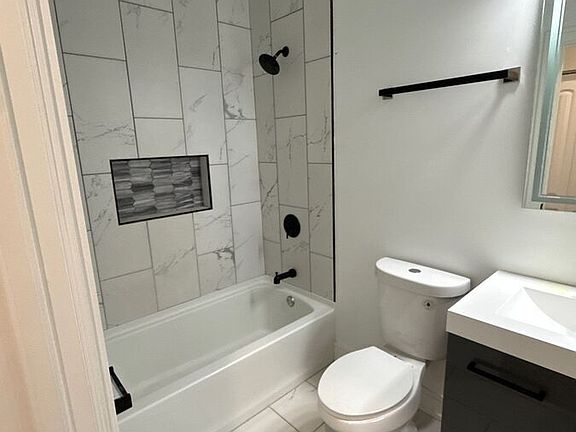 4th image of 6444 S Evans Ave #3