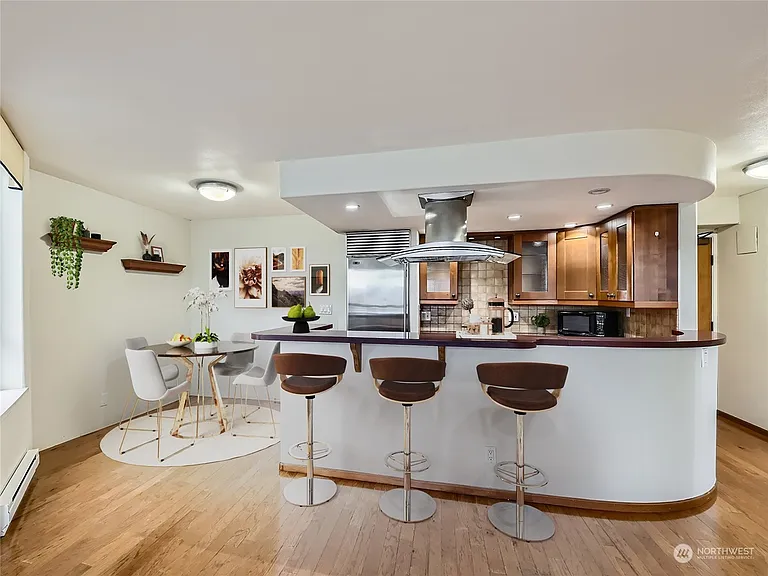 2201 3rd Ave #2306 — Photo 8