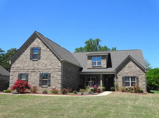 30 Sweetwater Park Dr, Fort Mitchell, AL 36856