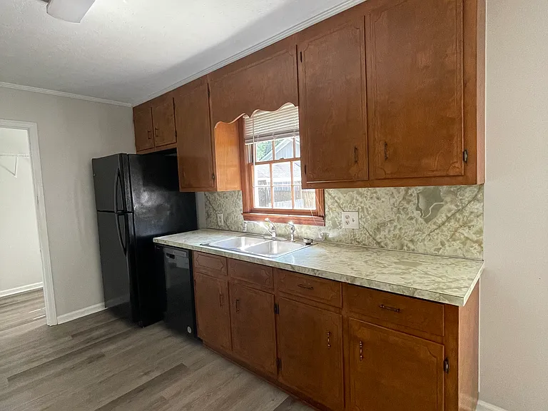 321 Cook St — Photo 6