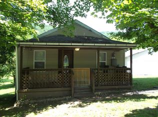 273 Orchard Dr, Rainelle, WV 25962