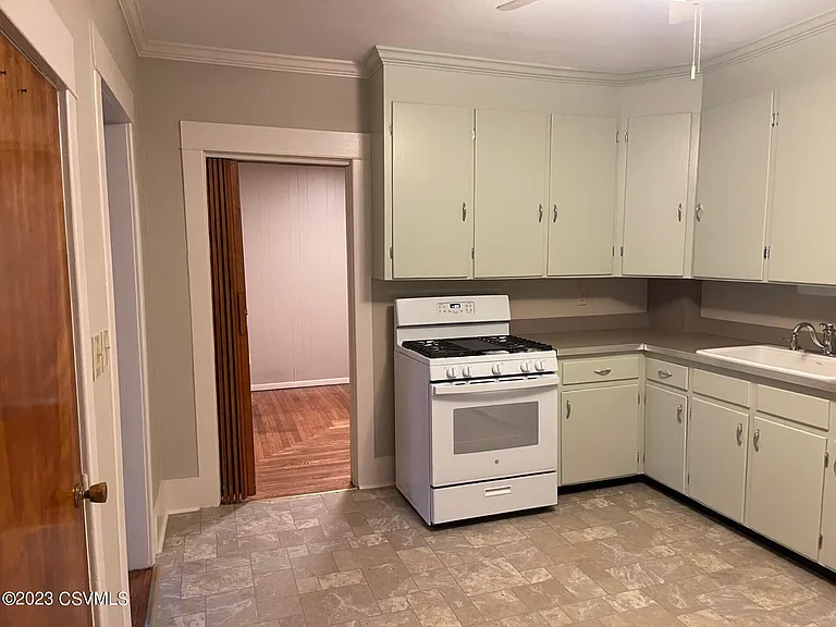 207 W Snyder St — Photo 7