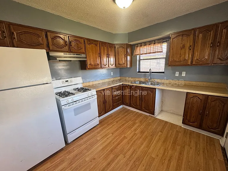 3801 NW 51st St — Photo 4