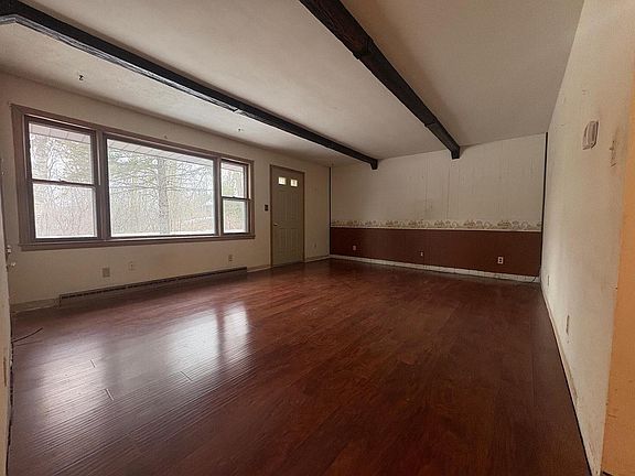 2nd image of 2421 Wallace Lake ROAD