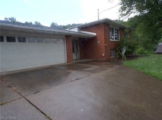 1617 Missouri Run Rd, Parkersburg, WV 26101
