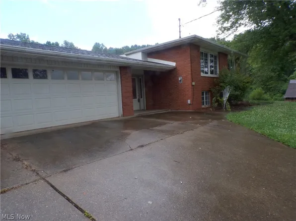 1617 Missouri Run Rd, Parkersburg, WV 26101