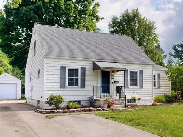 32 Leppo Ln, Mansfield, OH 44907