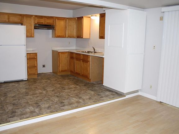3rd image of 1314 Dryden Dr