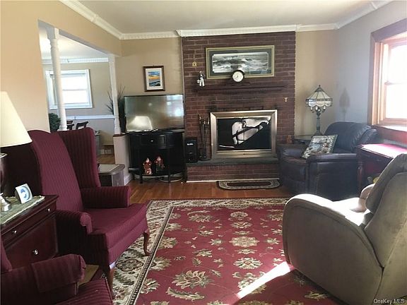 5th image of 51 Boniello Dr