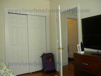 2nd image of 1615 Commonwealth Ave #L30