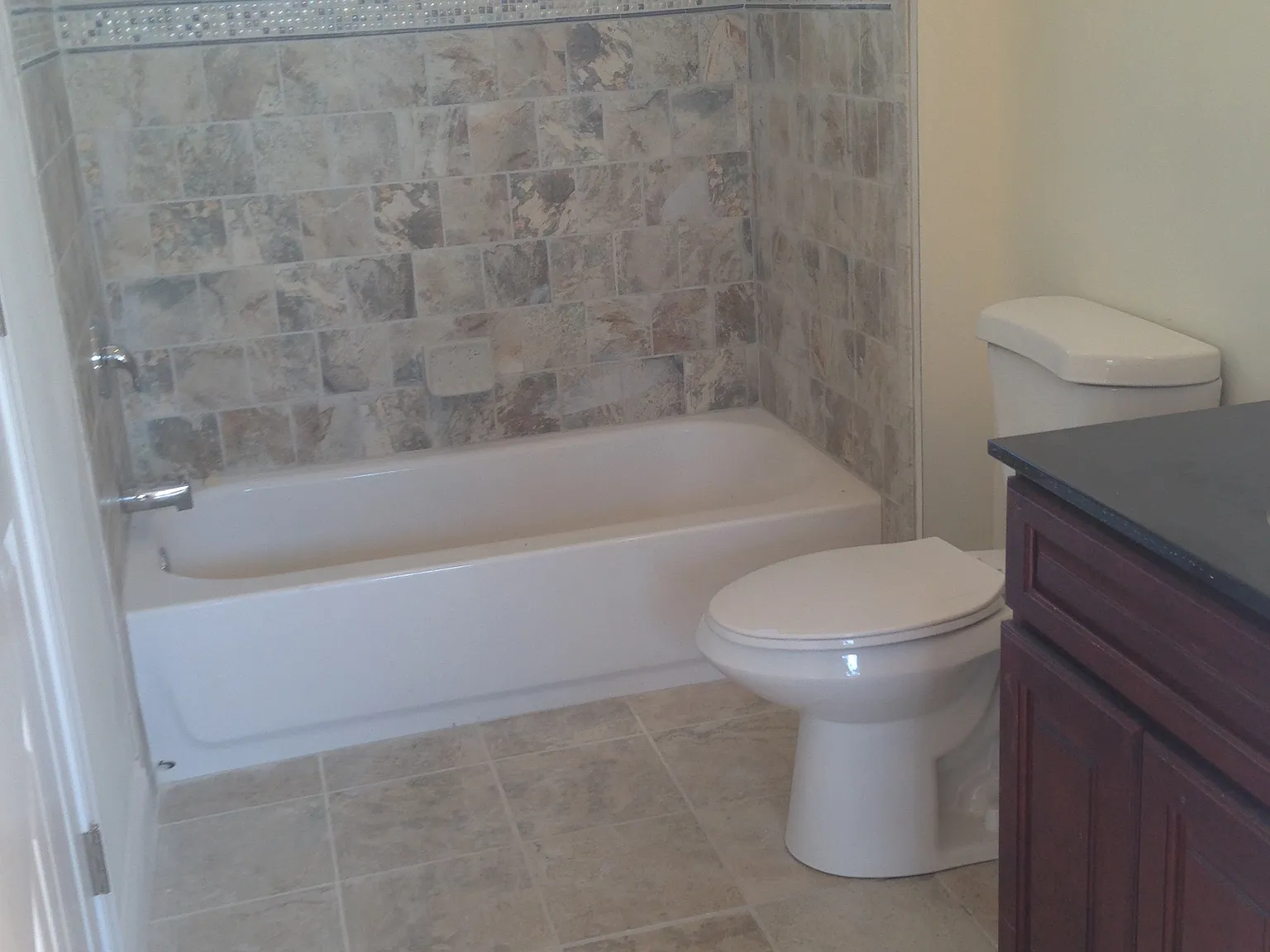 2 bed, 842 sqft, $1,850 — Photo 4