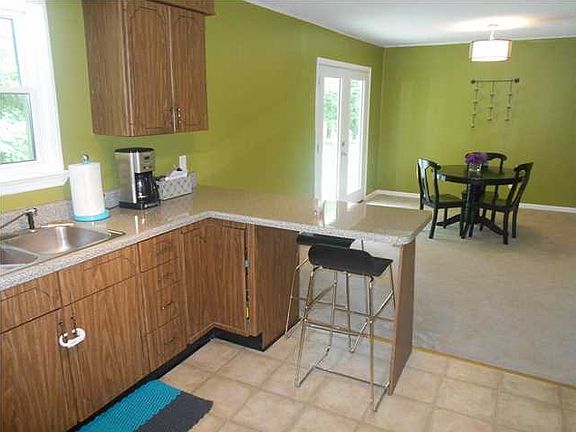 4th image of 9447 Cheri Beth Cir