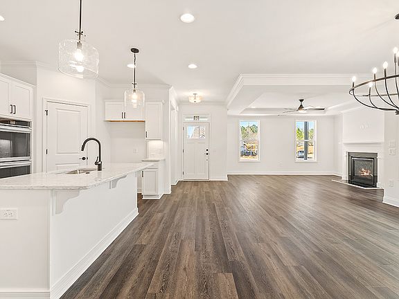 OB7 The Maple - Kitchen to Great Room