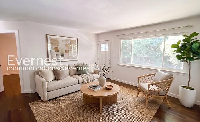 2 bed, 1.0 bath, 800 sqft, $1,345 — Photo 2