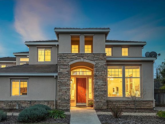 4th image of 2616 Creekview Meadow Ct