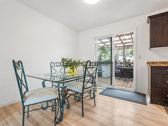 4th image of 35117 Skeena Ave