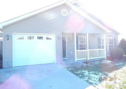 1st image of 24 Clayton Ct