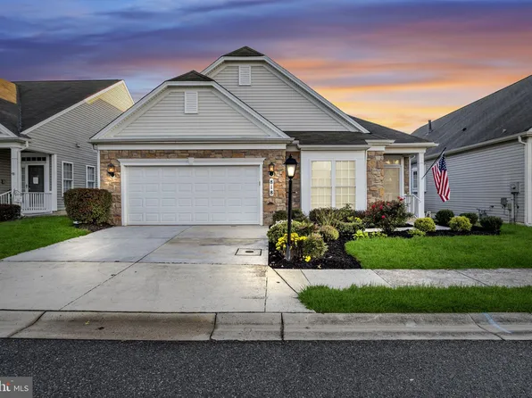 818 Horseshoe Ln #160, Taneytown, MD 21787