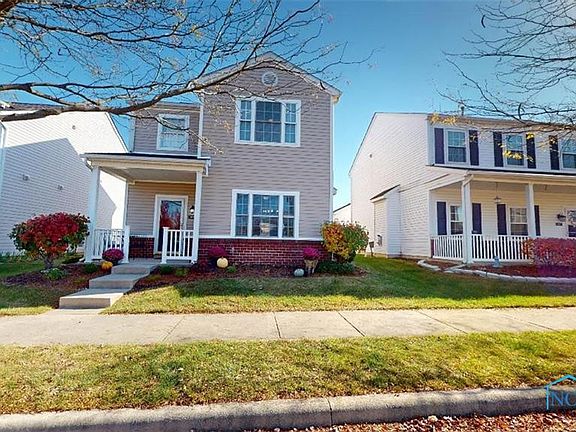 3rd image of 891 Summerville Dr