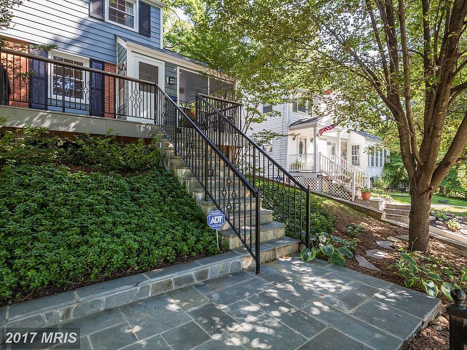 2nd image of 5834 Dewey St