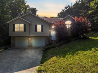 487 Ridge Rd, La Fayette, GA 30728