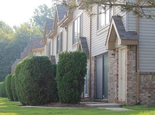 50405 Bay Run S, Chesterfield, MI