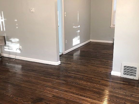 5th image of 14566 Heyden St