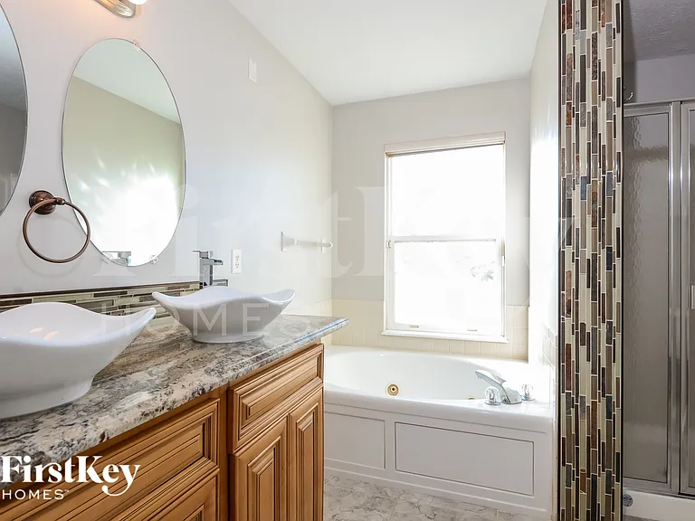 3107 Crestwell Dr — Photo 14