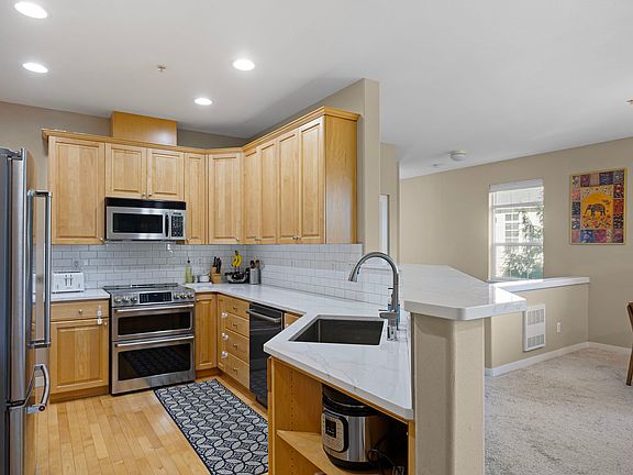 5th image of 1855 Trossachs Blvd SE Unit 703