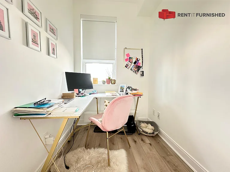 515 E 2nd St #113 — Photo 23