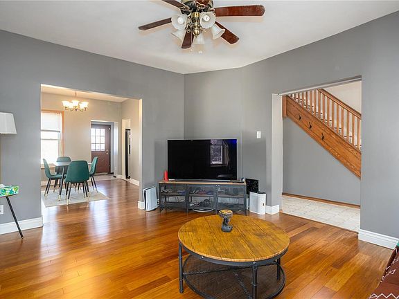 4th image of 6717 Smiley Ave