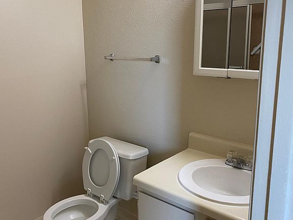 4th image of 2330 Edenborn Ave APT 119
