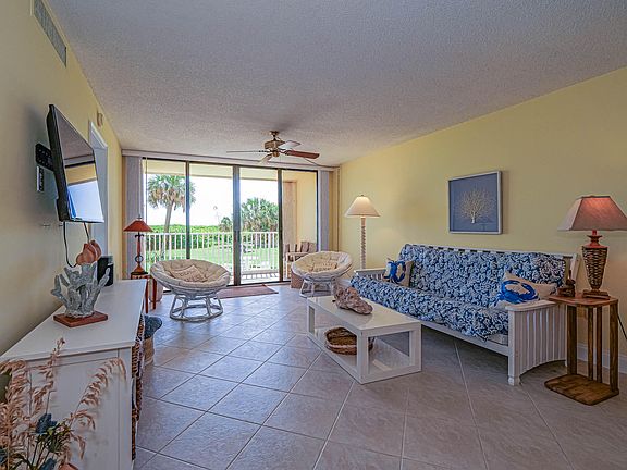 4th image of 3200 N Highway A1a #104